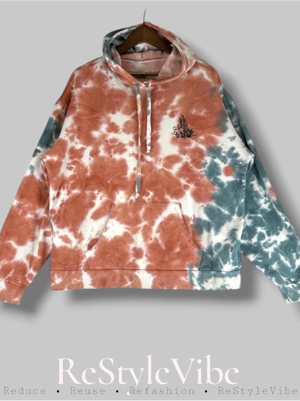 MODISH REBEL x BUCKLE Women’s Size XL Sweatshirt Hoodie Tie Dye Graphic Cactus